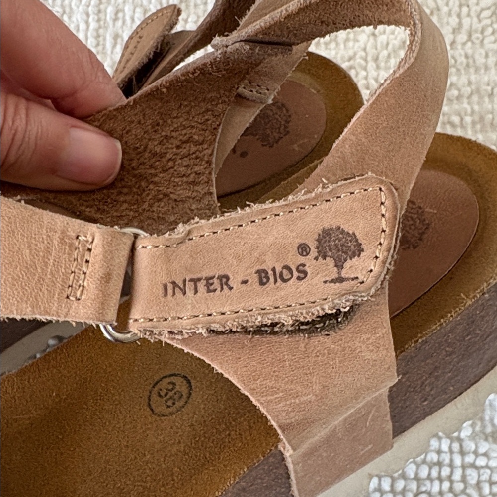 Inter Bios leather t strap sandles size 38 - Picture 5 of 6